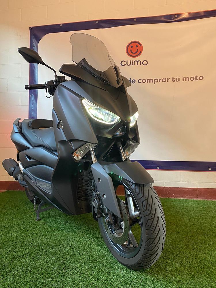 Moto YAMAHA X MAX 125 ABS de segunda mano del año 2020 en Madrid