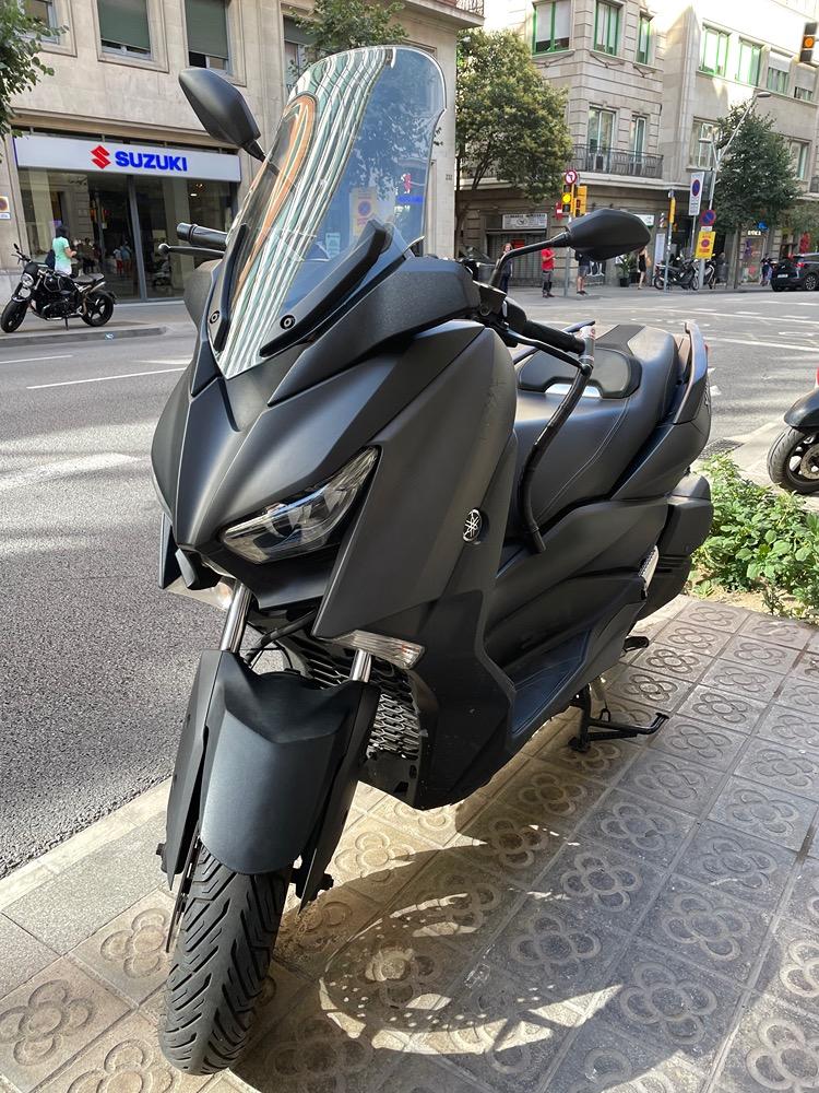 Moto YAMAHA X MAX 300 de segunda mano del año 2019 en Barcelona