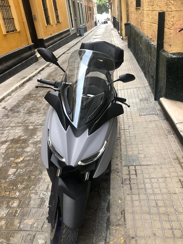 Moto YAMAHA X MAX 300 de segunda mano del año 2021 en Cádiz