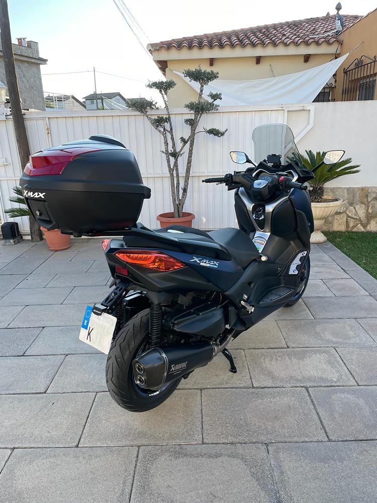 Moto YAMAHA XMAX 400 ABS de seguna mano del año 2018 en Castellón