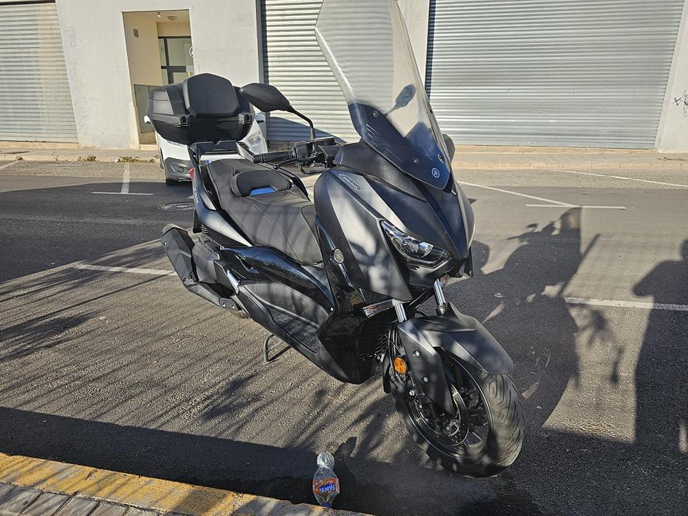 Moto YAMAHA XMAX 400 ABS de seguna mano del año 2019 en Valencia